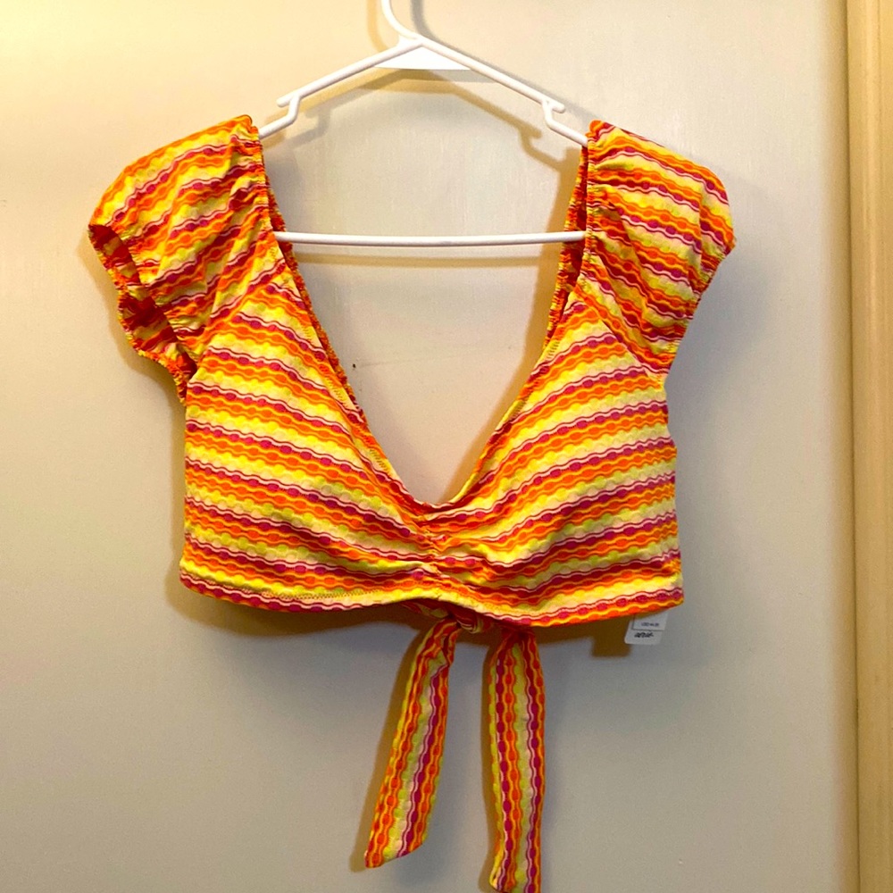 NWT Aerie 2 piece bathing suit. Top is XXL. Bottom is XL.